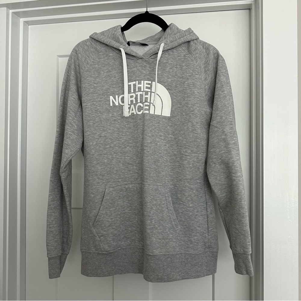 The North Face Heather Gray Logo Hoodie with Kangaroo Pocket Size M Women’s
